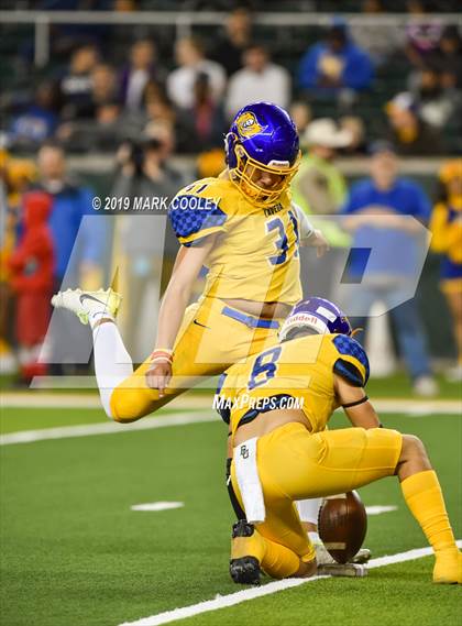 Thumbnail 1 in Argyle vs. La Vega (UIL 4A Regional Final) photogallery.