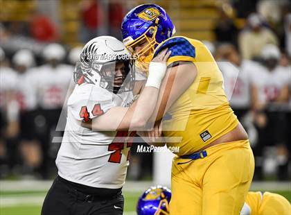 Thumbnail 2 in Argyle vs. La Vega (UIL 4A Regional Final) photogallery.