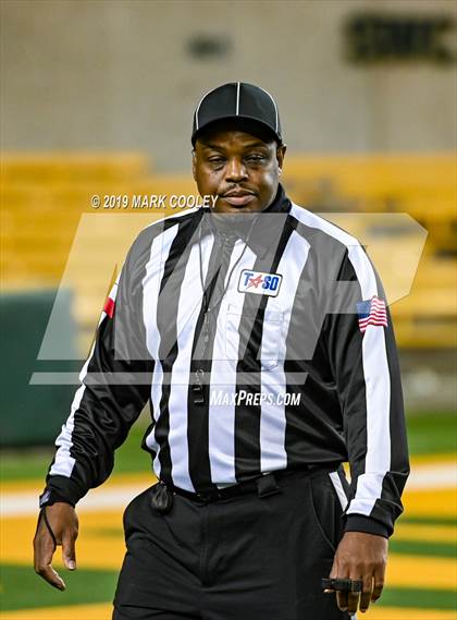 Thumbnail 3 in Argyle vs. La Vega (UIL 4A Regional Final) photogallery.