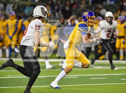 Thumbnail 3 in Argyle vs. La Vega (UIL 4A Regional Final) photogallery.
