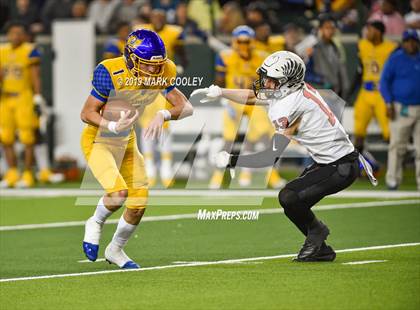 Thumbnail 3 in Argyle vs. La Vega (UIL 4A Regional Final) photogallery.