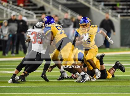 Thumbnail 3 in Argyle vs. La Vega (UIL 4A Regional Final) photogallery.