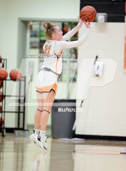 Thumbnail 2 in Lamar vs Haltom photogallery.