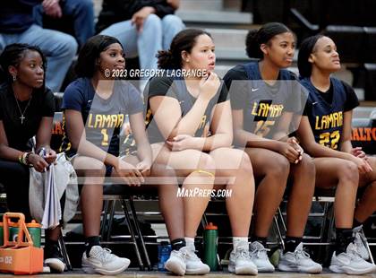 Thumbnail 3 in Lamar vs Haltom photogallery.