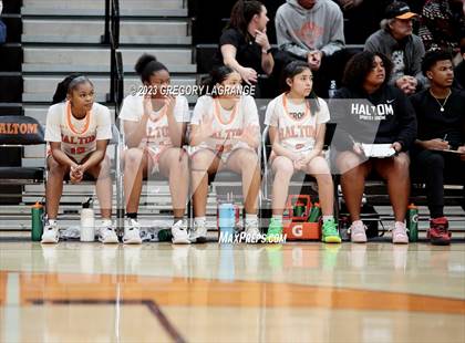 Thumbnail 3 in Lamar vs Haltom photogallery.