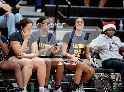 Thumbnail 1 in Lamar vs Haltom photogallery.