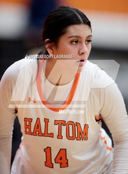 Thumbnail 1 in Lamar vs Haltom photogallery.