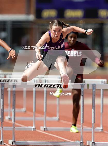 Thumbnail 3 in UIL District 2 6A Track and Field photogallery.