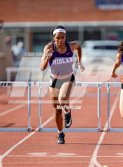 Thumbnail 2 in UIL District 2 6A Track and Field photogallery.