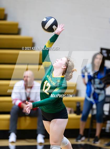 Thumbnail 3 in Moorpark @ Oak Park photogallery.