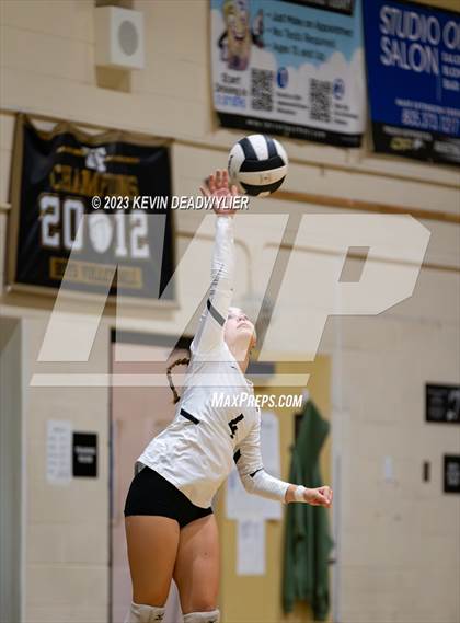 Thumbnail 3 in Moorpark @ Oak Park photogallery.