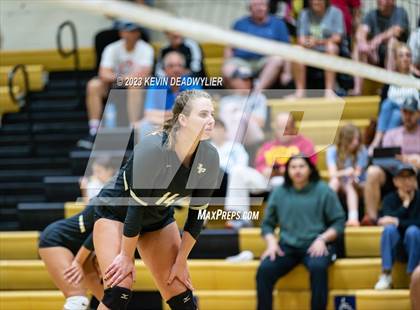 Thumbnail 3 in Moorpark @ Oak Park photogallery.