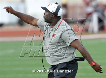 Thumbnail 1 in Del Valle @ Ennis photogallery.