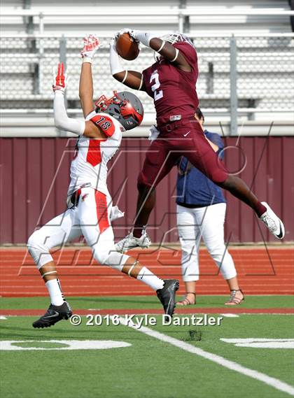 Thumbnail 3 in Del Valle @ Ennis photogallery.