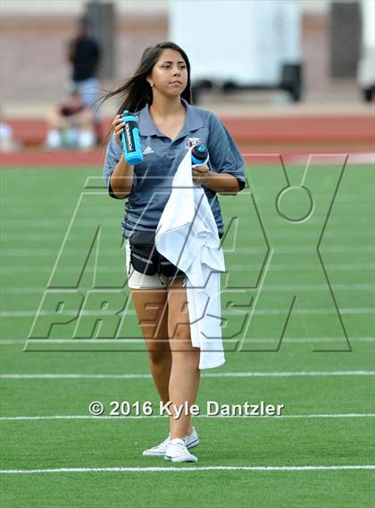 Thumbnail 2 in Del Valle @ Ennis photogallery.