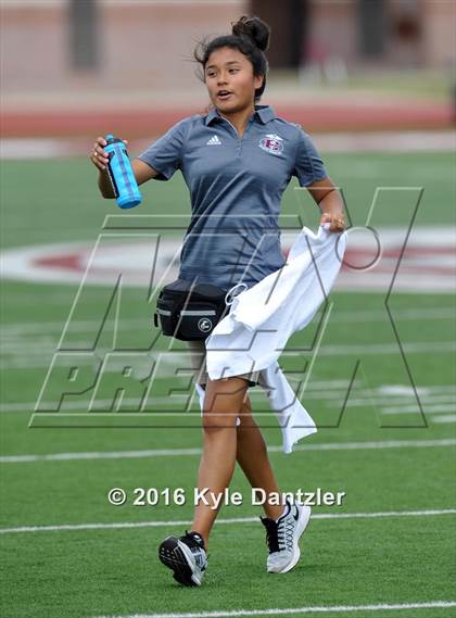 Thumbnail 1 in Del Valle @ Ennis photogallery.