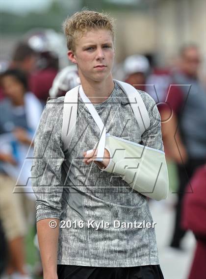 Thumbnail 3 in Del Valle @ Ennis photogallery.