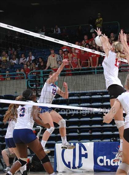 Thumbnail 2 in Christian Brothers vs. Santa Fe Christian (CIF State D4 Final) photogallery.