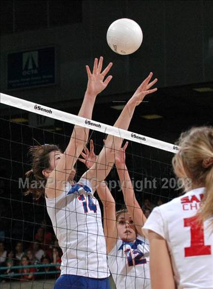 Thumbnail 2 in Christian Brothers vs. Santa Fe Christian (CIF State D4 Final) photogallery.