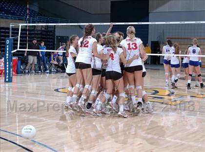 Thumbnail 1 in Christian Brothers vs. Santa Fe Christian (CIF State D4 Final) photogallery.