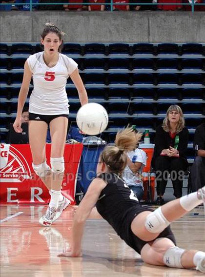 Thumbnail 3 in Christian Brothers vs. Santa Fe Christian (CIF State D4 Final) photogallery.
