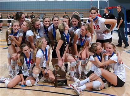 Thumbnail 2 in Christian Brothers vs. Santa Fe Christian (CIF State D4 Final) photogallery.