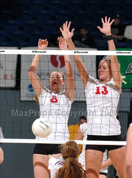 Thumbnail 3 in Christian Brothers vs. Santa Fe Christian (CIF State D4 Final) photogallery.
