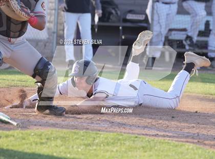 Thumbnail 2 in Cathedral Catholic @ Santana photogallery.