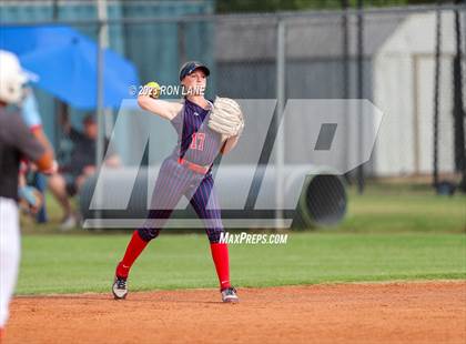 Thumbnail 1 in Ponca City @ Mustang photogallery.