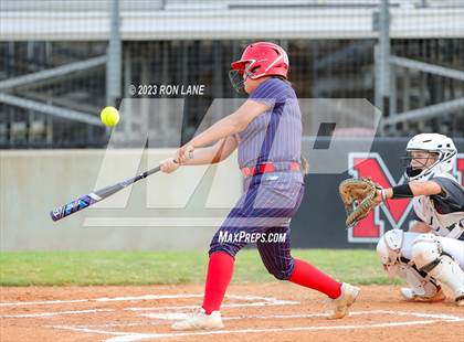 Thumbnail 1 in Ponca City @ Mustang photogallery.