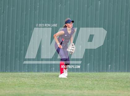 Thumbnail 1 in Ponca City @ Mustang photogallery.