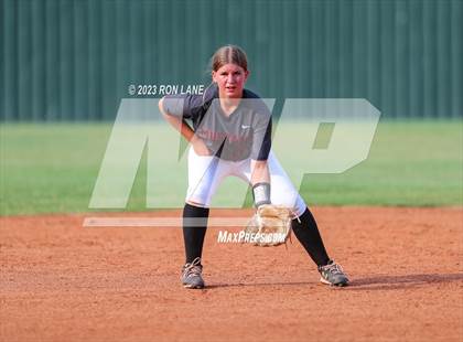 Thumbnail 1 in Ponca City @ Mustang photogallery.