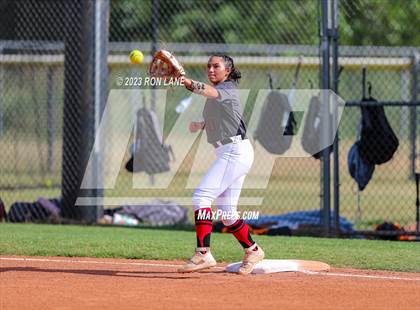Thumbnail 1 in Ponca City @ Mustang photogallery.