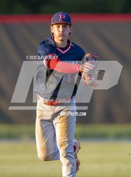 Thumbnail 3 in Patriot vs. Gainesville (VHSL Class 6 Region B Semifinal) photogallery.