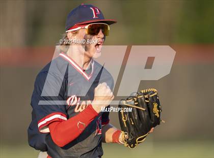 Thumbnail 3 in Patriot vs. Gainesville (VHSL Class 6 Region B Semifinal) photogallery.
