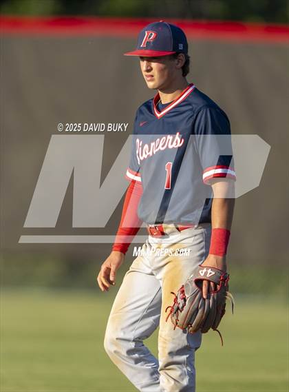 Thumbnail 3 in Patriot vs. Gainesville (VHSL Class 6 Region B Semifinal) photogallery.