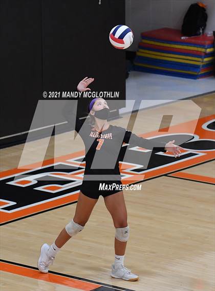 Thumbnail 1 in Illini Central @ Illini Bluffs photogallery.