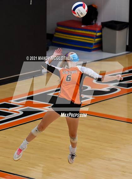 Thumbnail 1 in Illini Central @ Illini Bluffs photogallery.