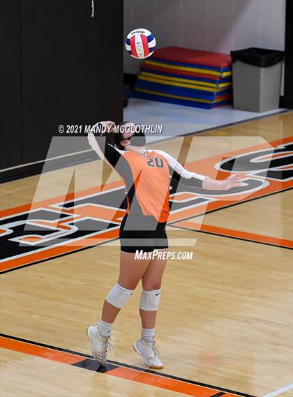 Thumbnail 3 in Illini Central @ Illini Bluffs photogallery.