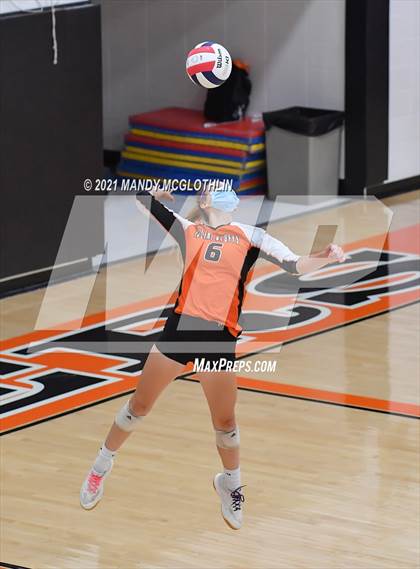 Thumbnail 2 in Illini Central @ Illini Bluffs photogallery.