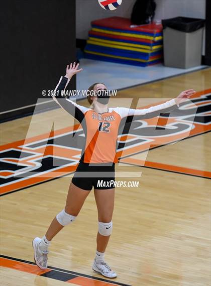Thumbnail 1 in Illini Central @ Illini Bluffs photogallery.
