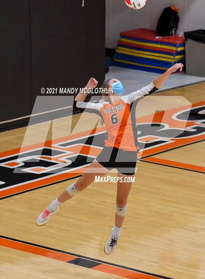 Thumbnail 2 in Illini Central @ Illini Bluffs photogallery.