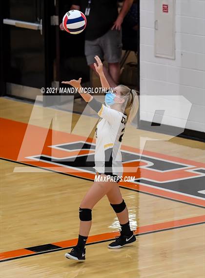Thumbnail 1 in Illini Central @ Illini Bluffs photogallery.