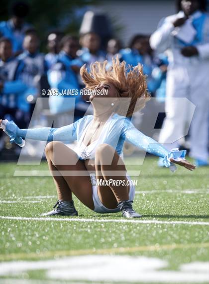 Thumbnail 2 in Raines @ Ribault photogallery.