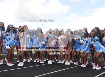 Thumbnail 1 in Raines @ Ribault photogallery.