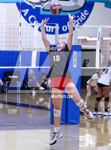 Thumbnail 3 in Harvard-Westlake vs Village Christian ( Burbank JV Tournament) photogallery.