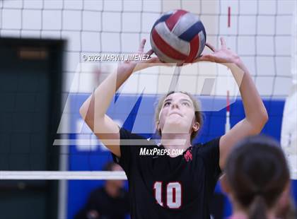 Thumbnail 2 in Harvard-Westlake vs Village Christian ( Burbank JV Tournament) photogallery.