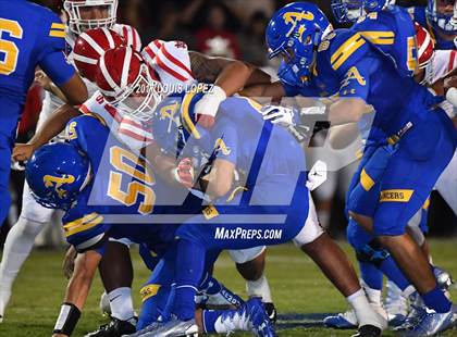 Thumbnail 2 in Mater Dei @ Bishop Amat photogallery.