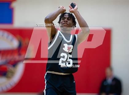 Thumbnail 3 in Warner Robins vs Veterans  photogallery.