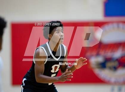Thumbnail 3 in Warner Robins vs Veterans  photogallery.